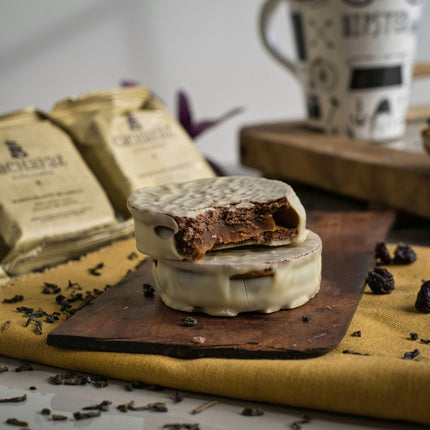 Cachafaz Alfajor de chocolate blanco con dulce de leche, 60 g (Caja de 12)