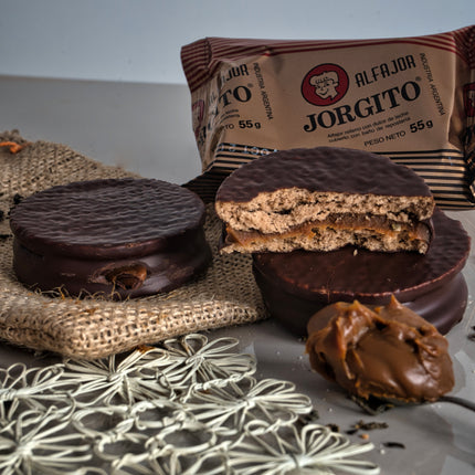 Alfajor Jorgito de Chocolate Negro con Dulce de leche, 55 g / 1.94 oz  (Paquete de 12)
