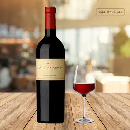 Angélica Zapata Vino Malbec Alta 750 ml / 25.3 oz