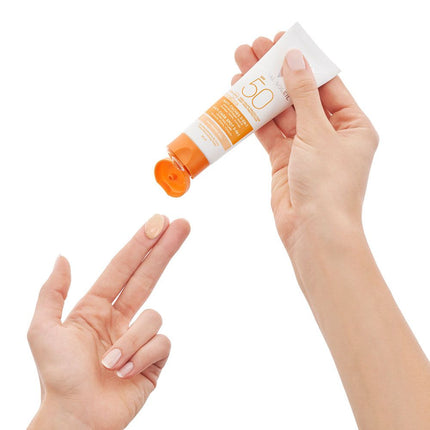 Crema Vichy Ideal Soleil Antimanchas Fps 50 3 En 1, 50 ml / 1,76 oz